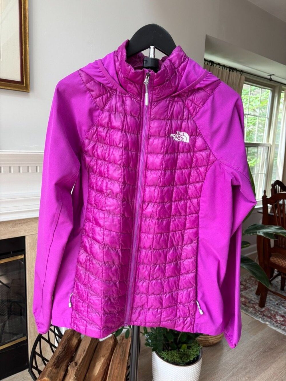The North Face Women’s ThermoBall Hybrid Insulated Hooded Jacket Magenta Pink